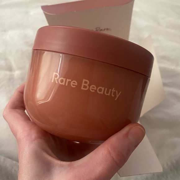 rare beauty awaken confidence bouncy body cream - Picture 3 of 4